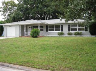 1435 Woodbine St, Clearwater, FL 33755