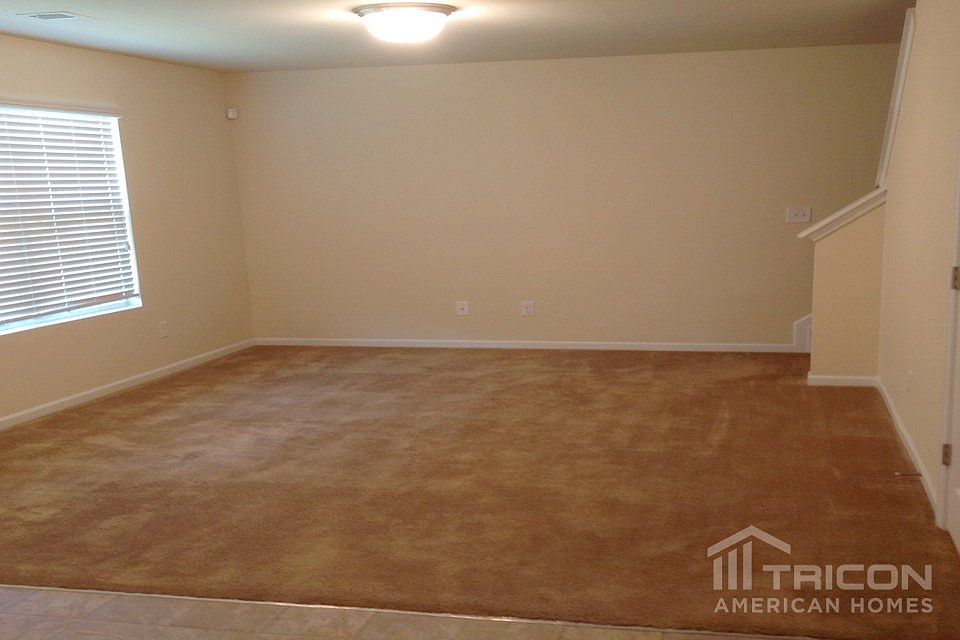 2nd image of 4844 Magnasco Ln