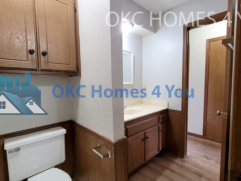 7020 Woodlake Dr — Photo 11