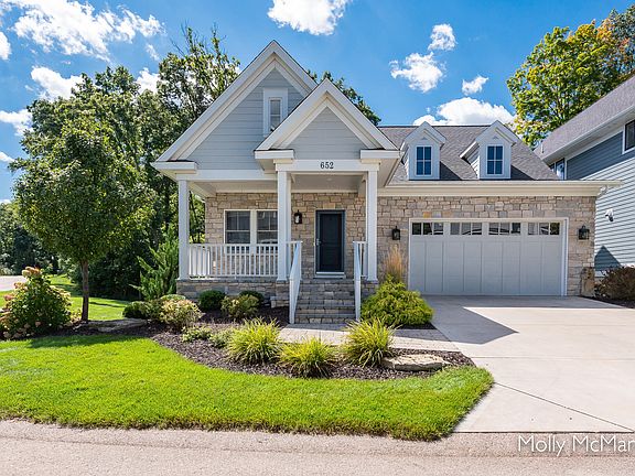 2nd image of 652 Greenslate Dr SE