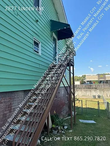 2827 Linden Ave NE Photo 1