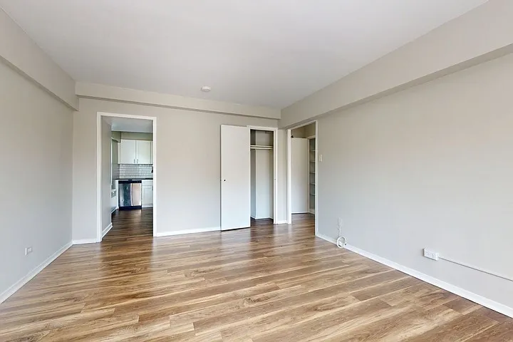 5550 S Dorchester Ave — Photo 28