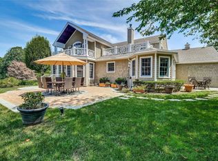 5 Bay Hills Ct, Huntington, NY 11743