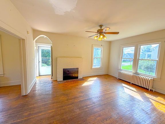 2nd image of 735 N 6th St