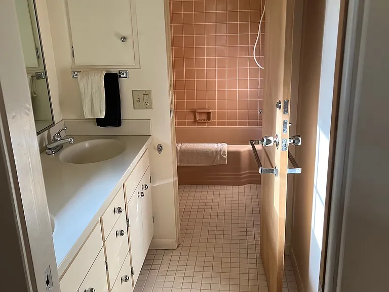 1413 Crescent Dr — Photo 8