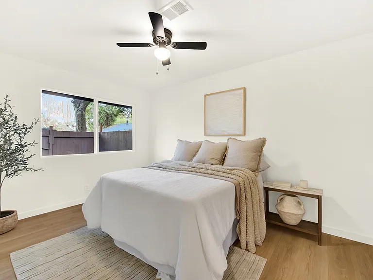 6610 Oak Leaf Ct — Photo 8