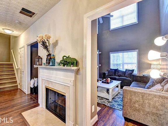 3rd image of 1208 Montague Place Ct