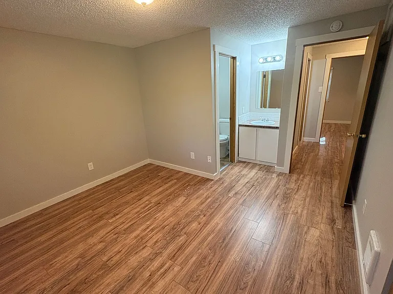 CCH5114--Apple Knoll Townhomes — Photo 11