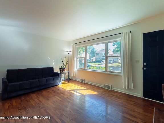 5th image of 1209 N Magnolia Ave