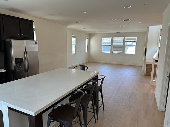 4th image of 1401 Alpine Cir