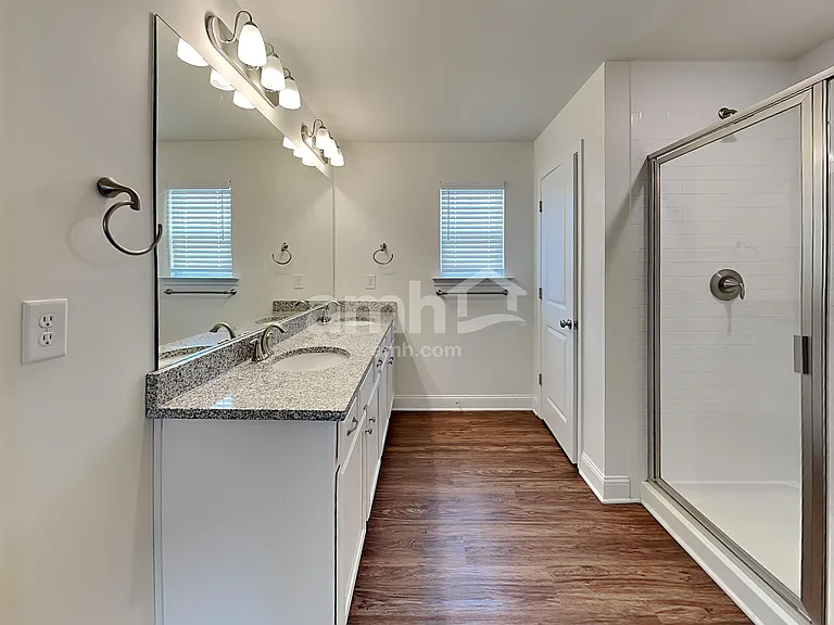 600 Lake Vista Ct — Photo 16