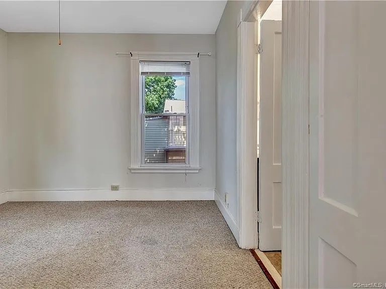 28 Edwards St #2 — Photo 20