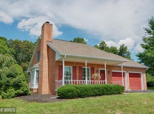 172 Mustang Dr, Falling Waters, WV 25419