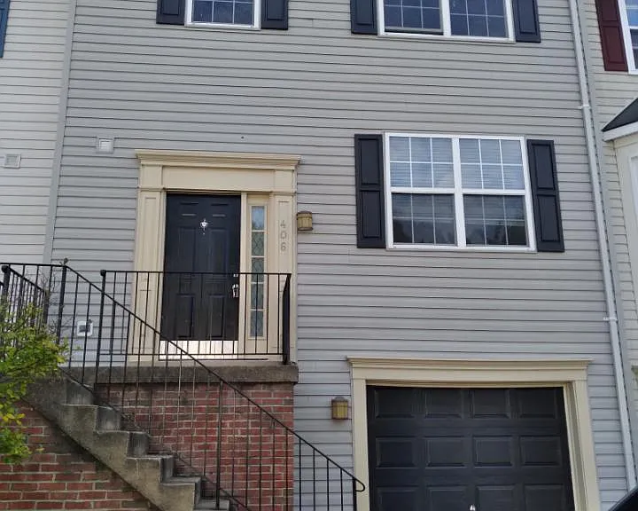406 Park Cove Dr — Photo 1