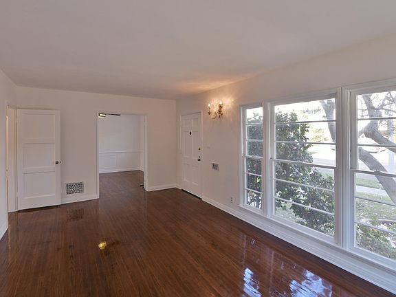 4th image of 1437 S Bentley Ave