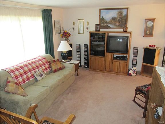 2nd image of 1 Kumquat Ln