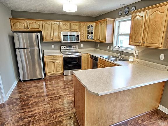 4th image of 2680 Huntington Dr