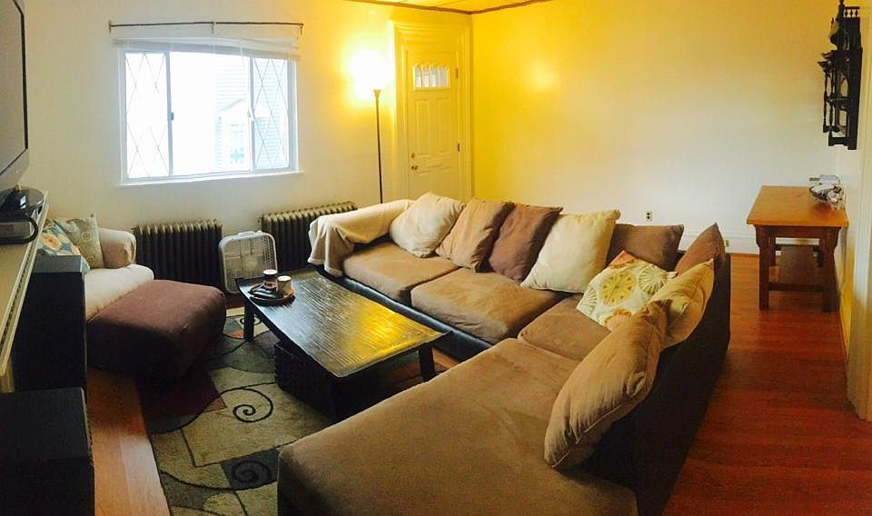 Livingroom with Large Window