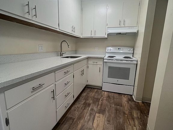 3rd image of 532 Bancroft Ave #107