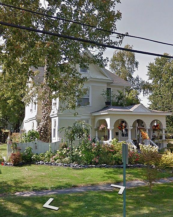 2nd image of 17 Troy St