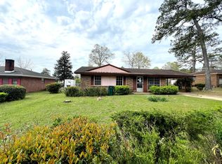 832 Spruce Dr, Eufaula, AL 36027