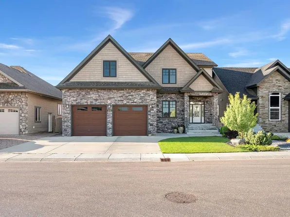 6205 N 17th St, Lloydminster, AB T9V 3S2