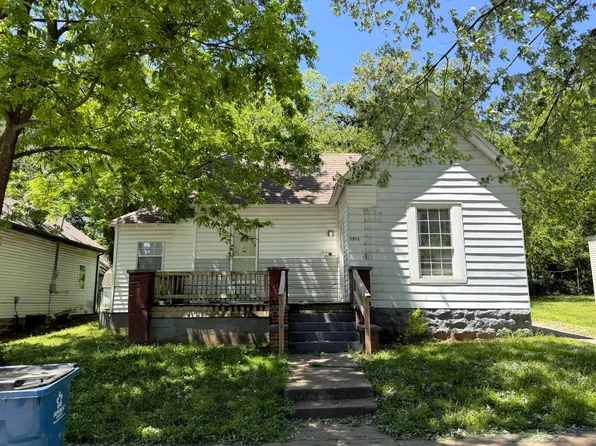 1511 N Douglas Avenue, Springfield, MO 65803