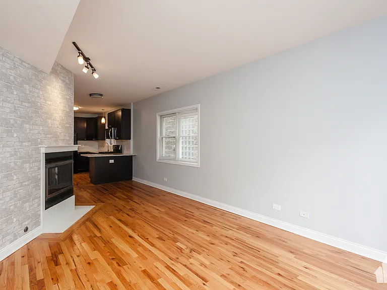 1510 N Elk Grove Ave #2 — Photo 3