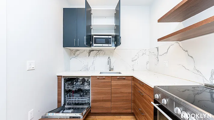 Rented by Nooklyn NYC LLC | media 6