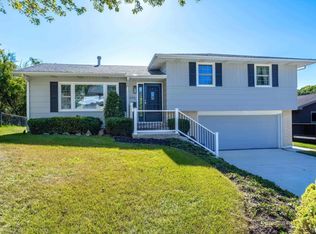 3529 21st St, Rock Island, IL 61201