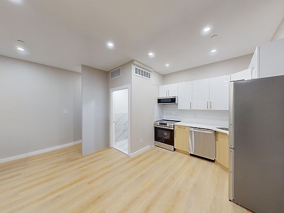 4th image of 26-28 18th St #Dpx1a
