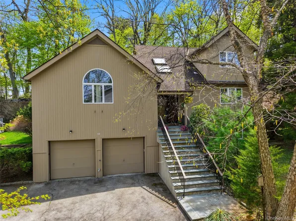 30 Ediths Way, Hastings-on-Hudson, NY 10706