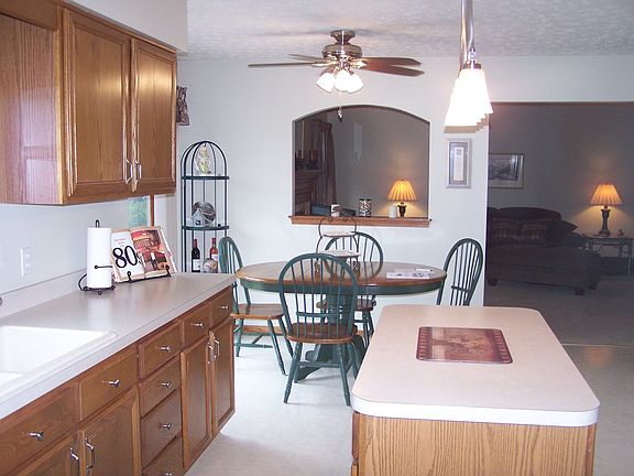 5th image of 4962 Cabernet Dr