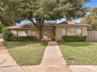 2204 Teakwood Ct, Lewisville, TX 75067