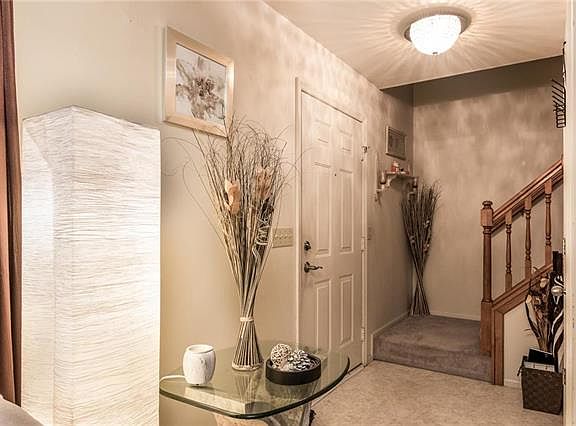 4th image of 1263 Harting Dr