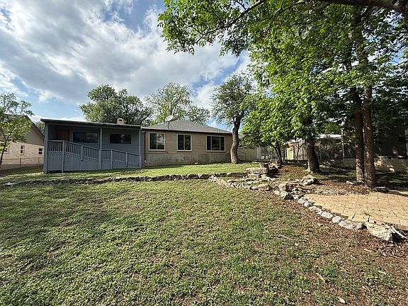 5th image of 117 Spanish Oak Ln
