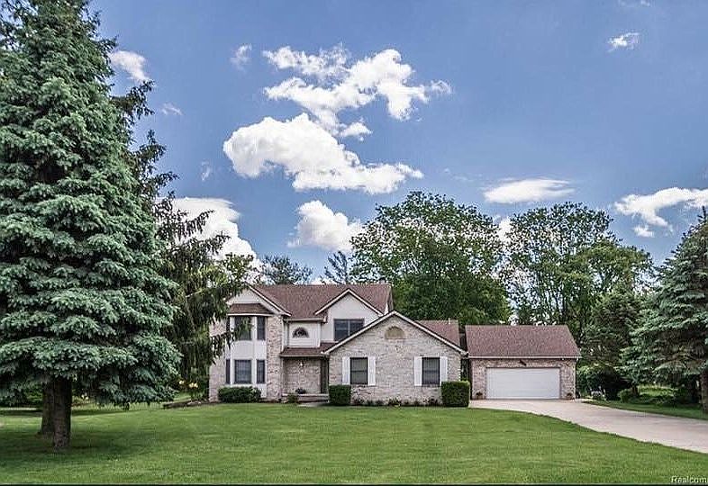 1st image of 5891 Parview Dr