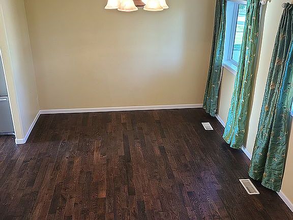 Dining or Office bonus!