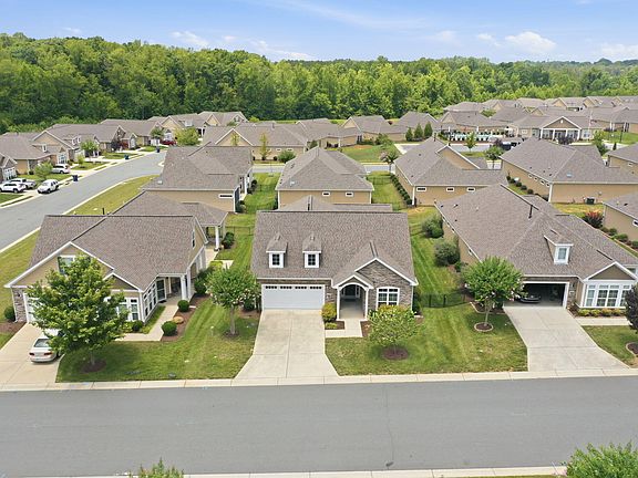 4th image of 1317 Brookview Dr