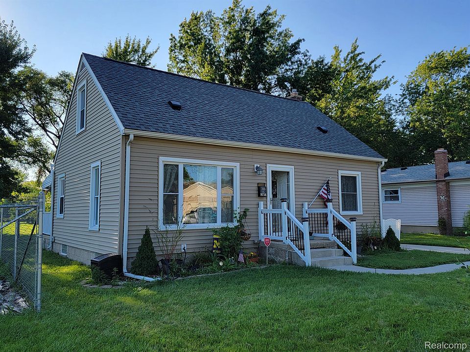 1st image of 16756 Poplar St