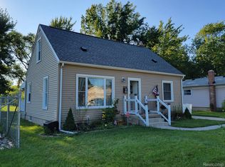 16756 Poplar St, Southgate, MI 48195