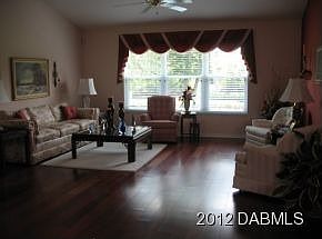 5th image of 44 Carriage Creek Way