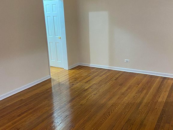 4th image of 83-35 116th St APT 2D