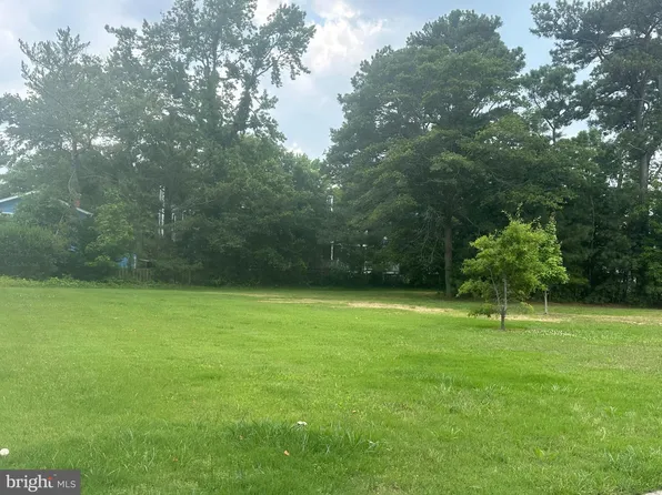 314 Garfield Pkwy, Bethany Beach, DE 19930