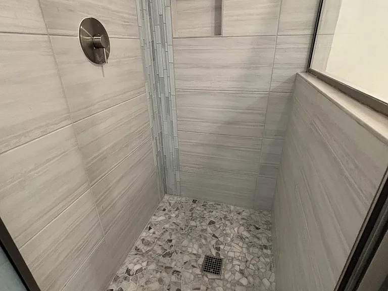 1625 Monroe Ave #2 — Photo 25
