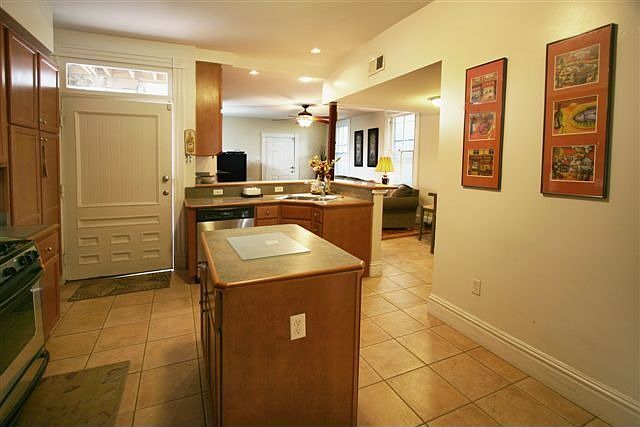 Kitchen Opens to FR
