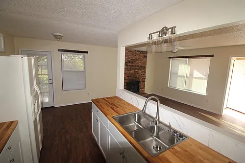 4804 Rainbow Cir #C Photo 1 4804 Rainbow Cir #C Photo 1