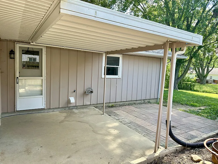 227 Creekwood Dr — Photo 16