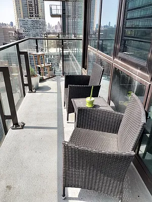 Rented by The KCI Group | media 21