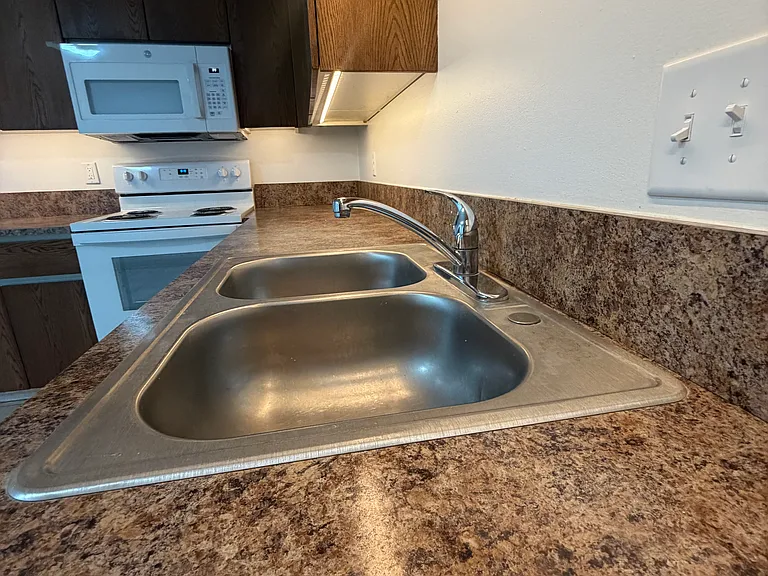 1618 S 14th St #3 — Photo 5